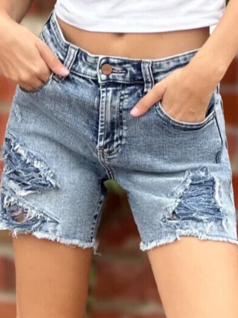 Unworn Wash Lab Denim Shorts in Tommie Blue